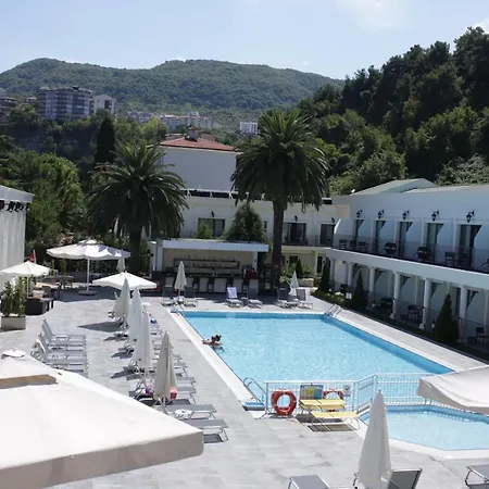 Northdoor Hotel 4*
