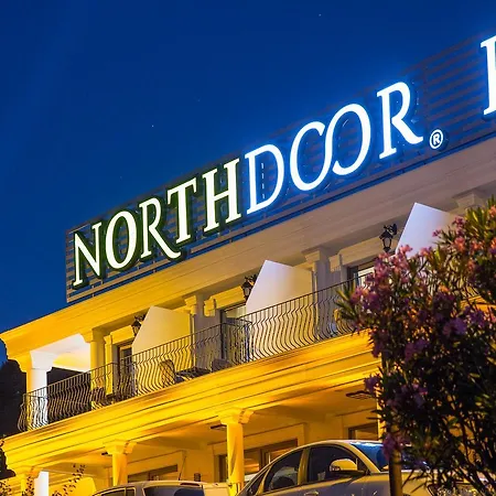 Hotel Northdoor 4*